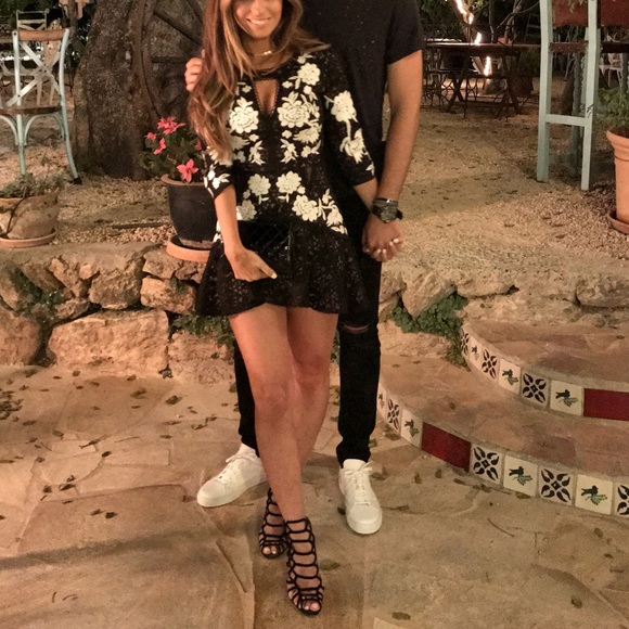 SCHUTZ JULIANA - Picture 2 of 6